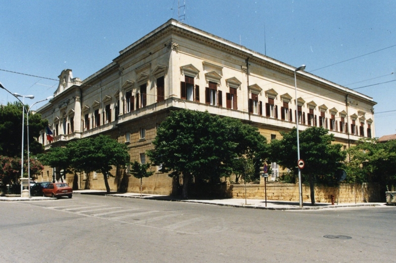 museo-a-caltanissetta-palazzo-provinciale.jpg