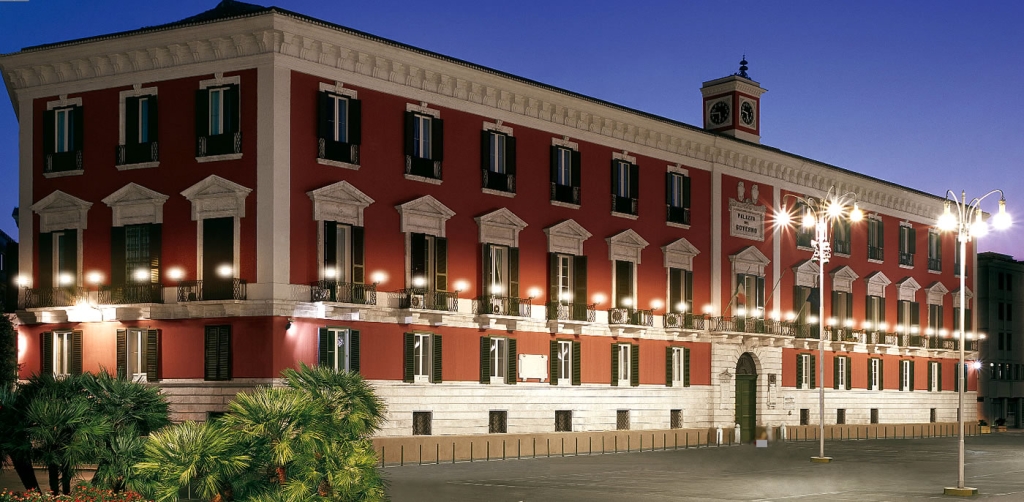 Il Palazzo della Prefettura di Bari