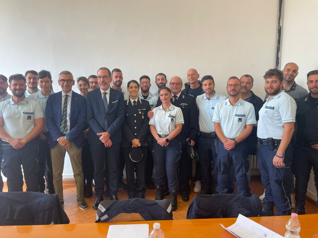 foto corso abilitazione alla guida - polizia penitenziaria