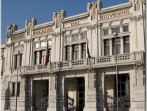 Il palazzo della prefettura