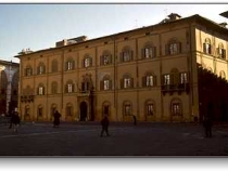 Palazzo Reale, già Palazzo Petrucci, è un edificio storico di Siena, situato in piazza Jacopo della Quercia, di fronte alla cattedrale di Santa Maria Assunta