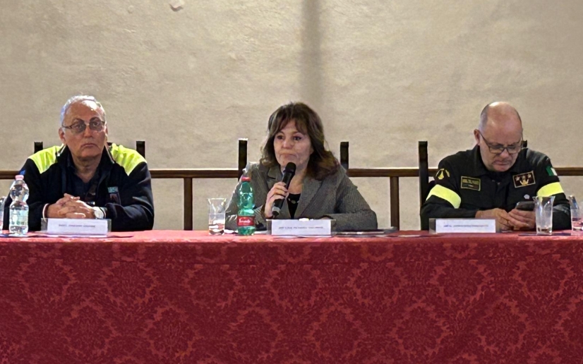 10 ottobre 2024 - Salone Metaurense della Prefettura: Evento organizzato in raccordo con la Regione Marche dal titolo “IL COORDINAMENTO ISTITUZIONALE NELLE EMERGENZE DI PROTEZIONE CIVILE. IL SISTEMA DELLE COMUNICAZIONI”